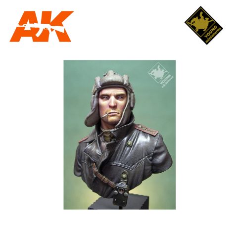 YM YM1823 SOVIET TANK COMMANDER 1944 AK-INTERACTIVE YOUNG MINIATURES