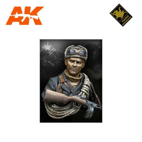 YM YM1827 SOVIET MOUNTAINEER OFFICER 1942 AK-INTERACTIVE YOUNG MINIATURES