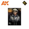 YM YM1847 U-BOAT COMMANDER WWII AK-INTERACTIVE YOUNG MINIATURES