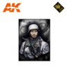 YM YM1849 GERMAN MOTORCYCLIST EAST FRONT WWII AK-INTERACTIVE YOUNG MINIATURES