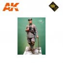 YM YM7001-R OBERLEUNTNANT 3RD LIGHT INFANTRY REGIMENT1917 AK-INTERACTIVE YOUNG MINIATURES