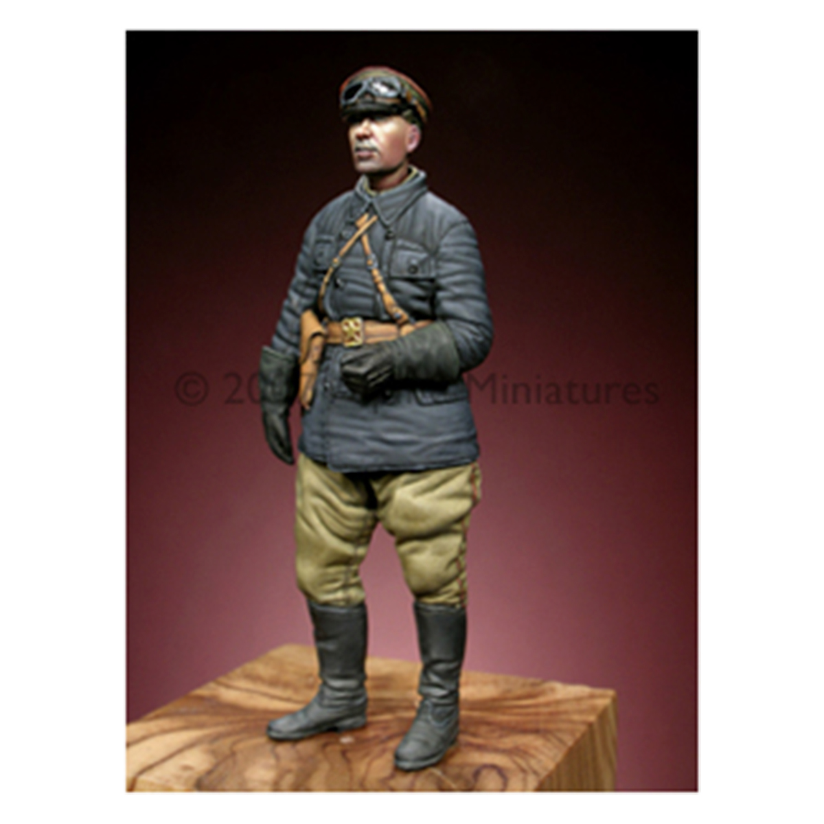 Alpine Miniatures – WW2 Russian Tank Commander 1/35