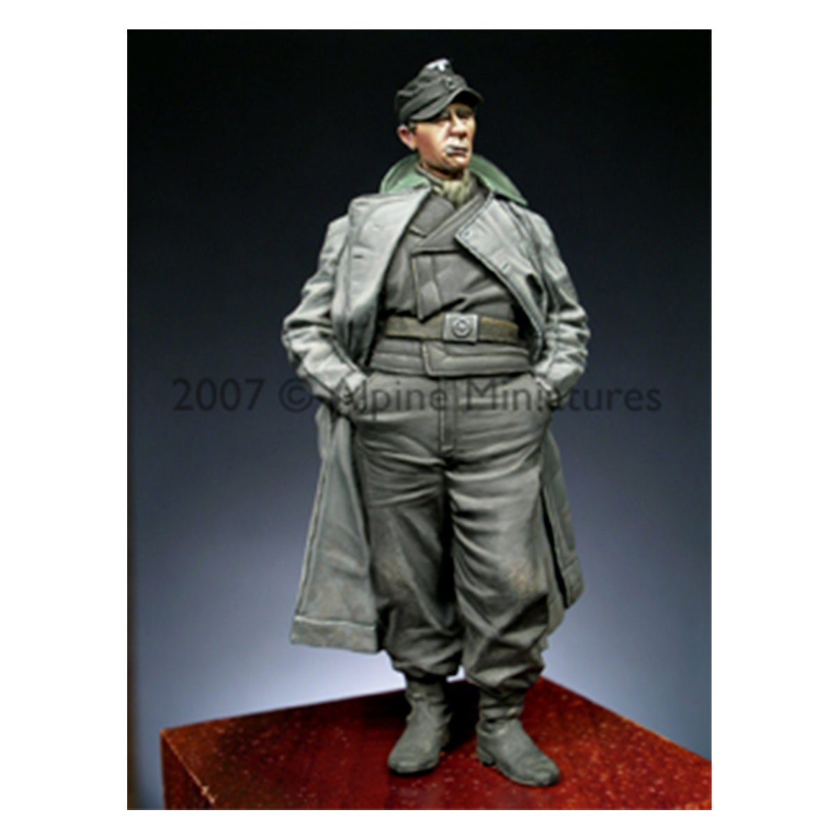Alpine Miniatures – WW2 German Officer #2 1/35