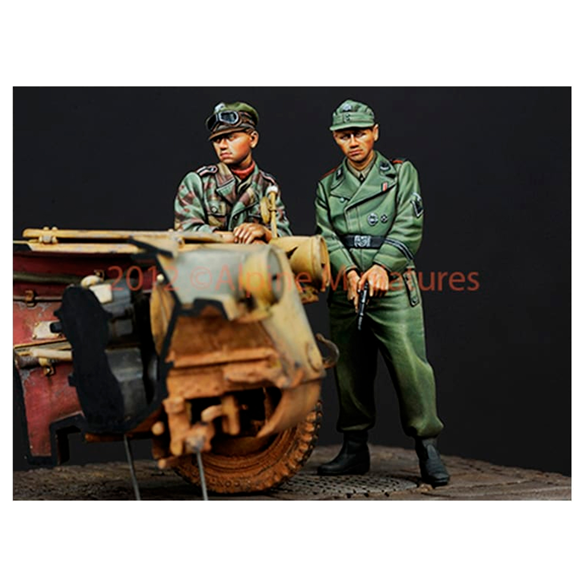 Alpine Miniatures – WSS AFV Crew Set (2 figs) 1/35