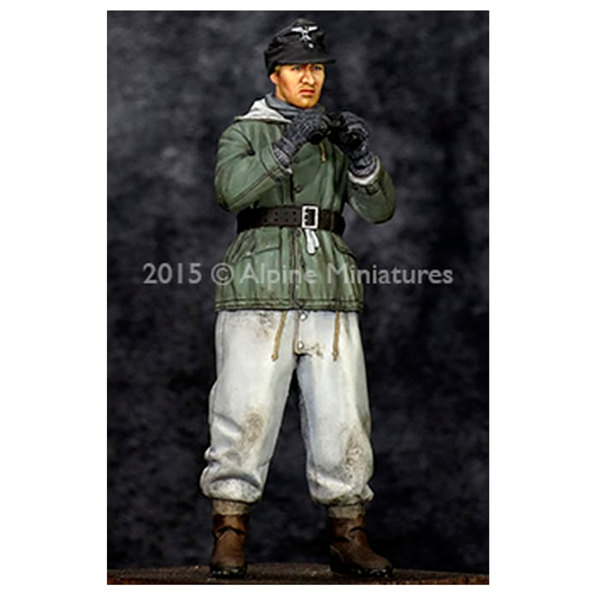 Alpine Miniatures – SS Panzer Crew Winter 1/35