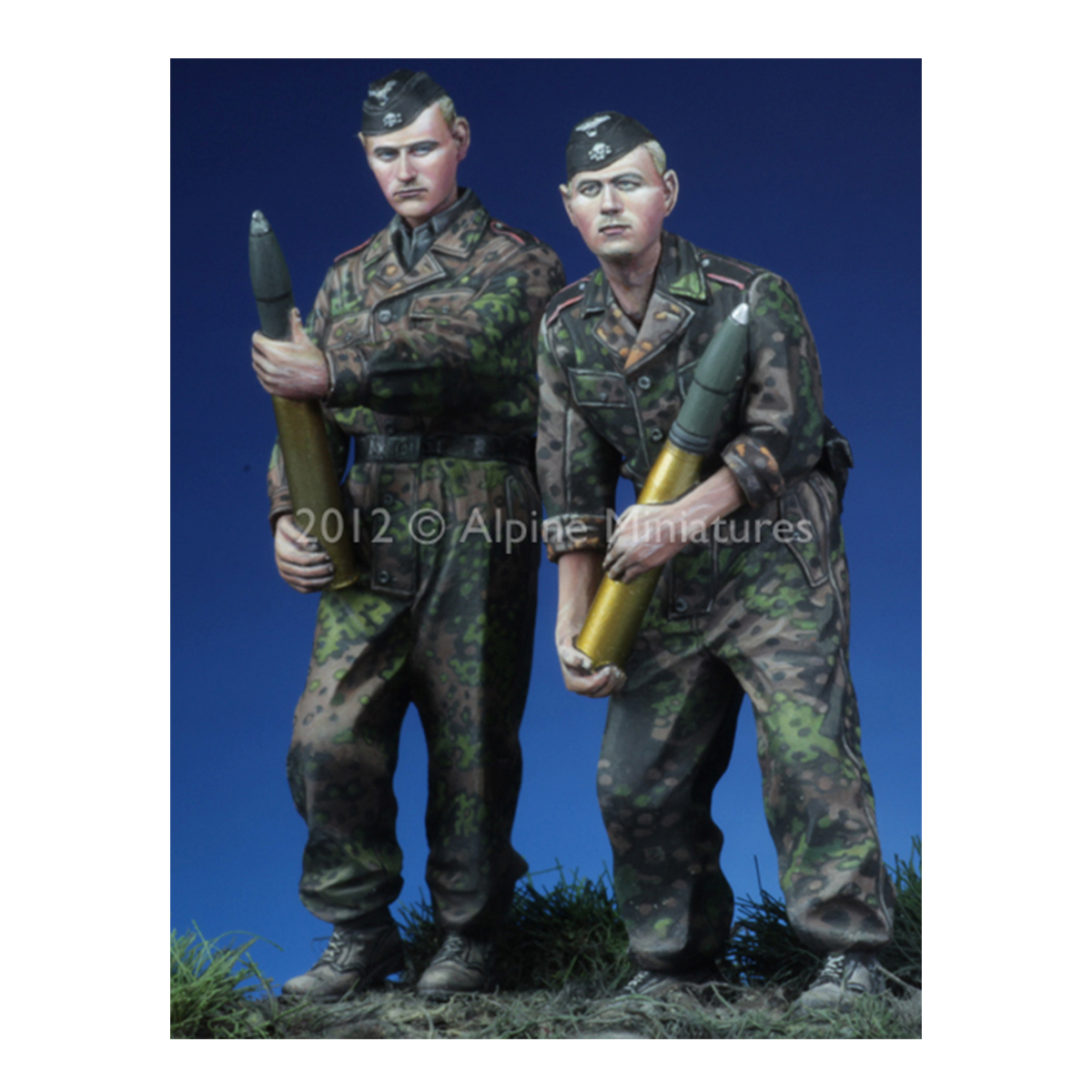 Alpine Miniatures – SS Panzer Crew Kursk Set (2 figs) 1/35