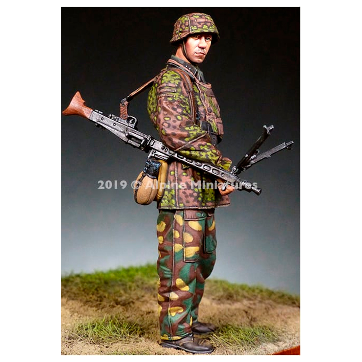 Alpine Miniatures – MG Gunner 12 SS “HJ” 1/35