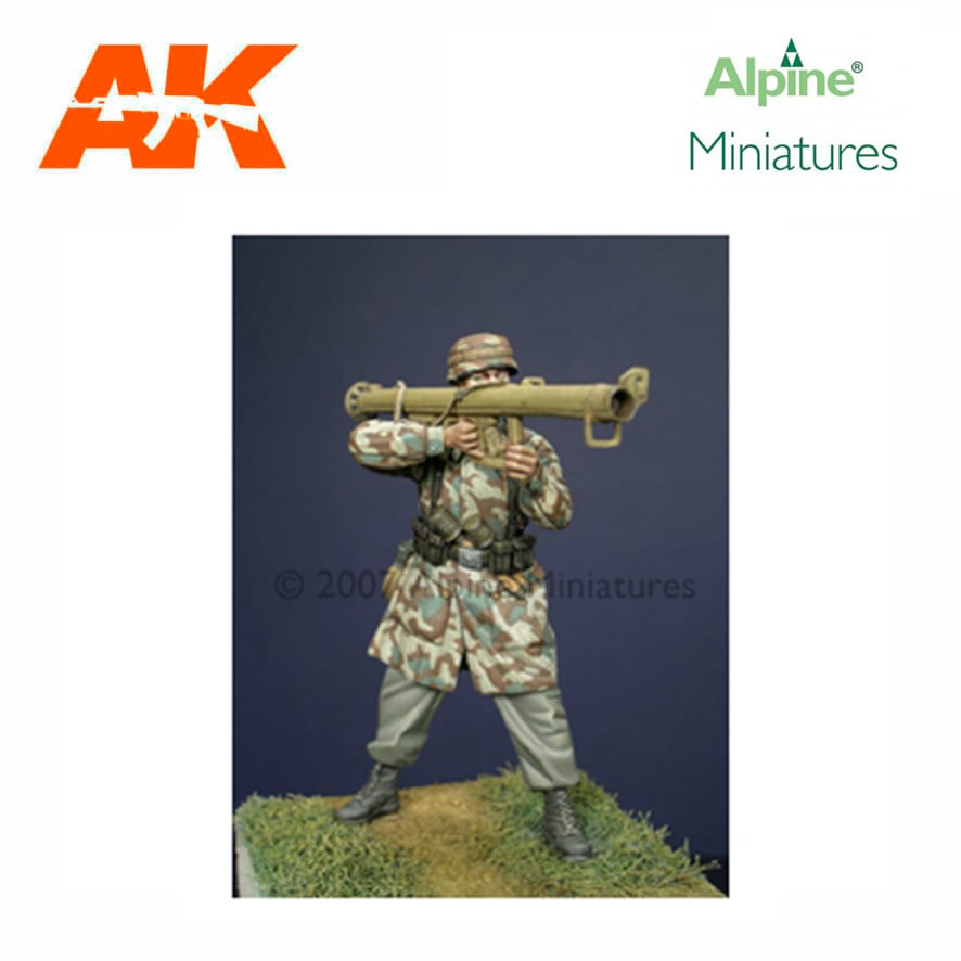 Alpine Miniatures – German Paratrooper with PzSchreck 1/35