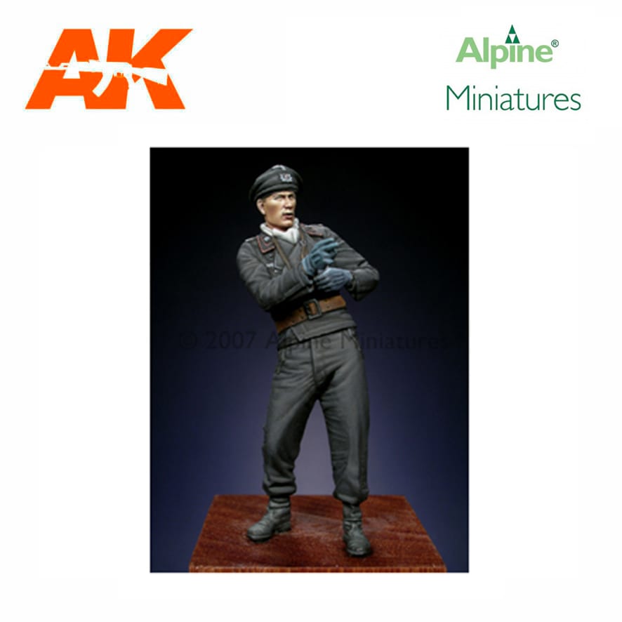 Alpine Miniatures – Early WW2 Panzer Officer 1/35