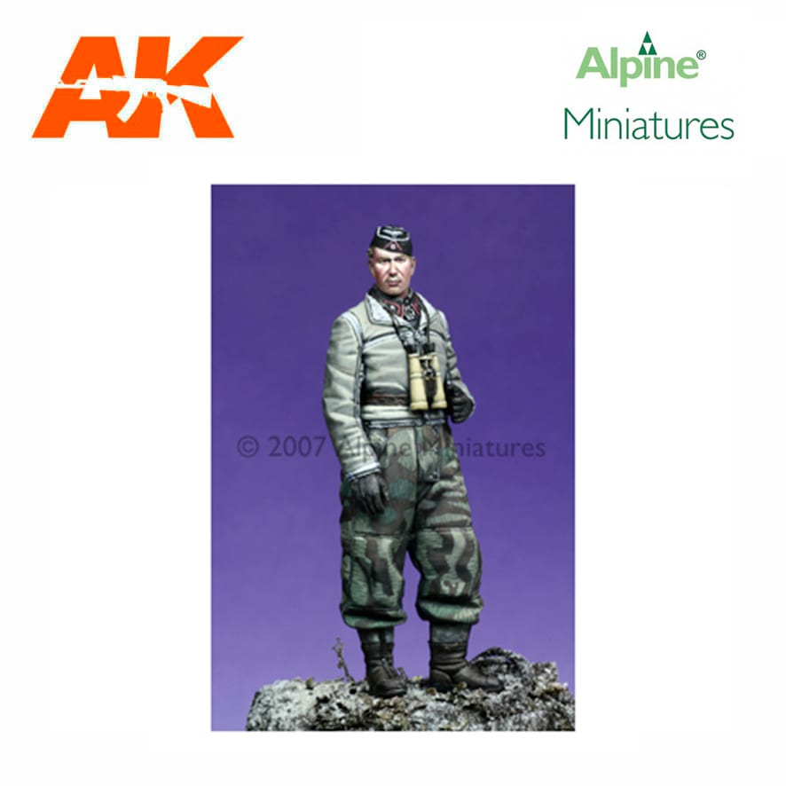 Alpine Miniatures – Winter Panzer Officer 1/35