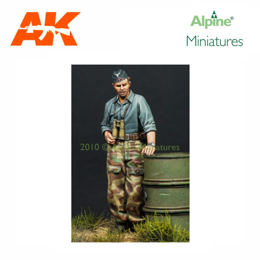 Alpine Miniatures – German Panzer Crew in Summer 1/35