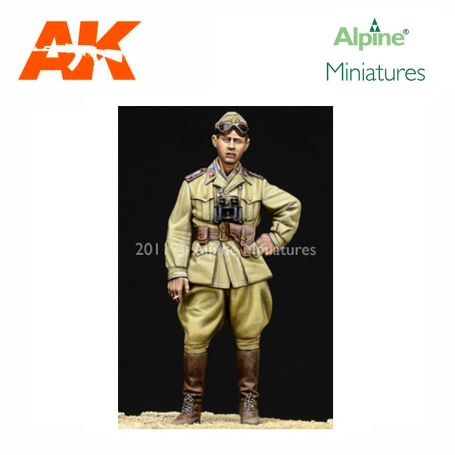 Alpine Miniatures – WW2 Italian AFV Officer 1/35
