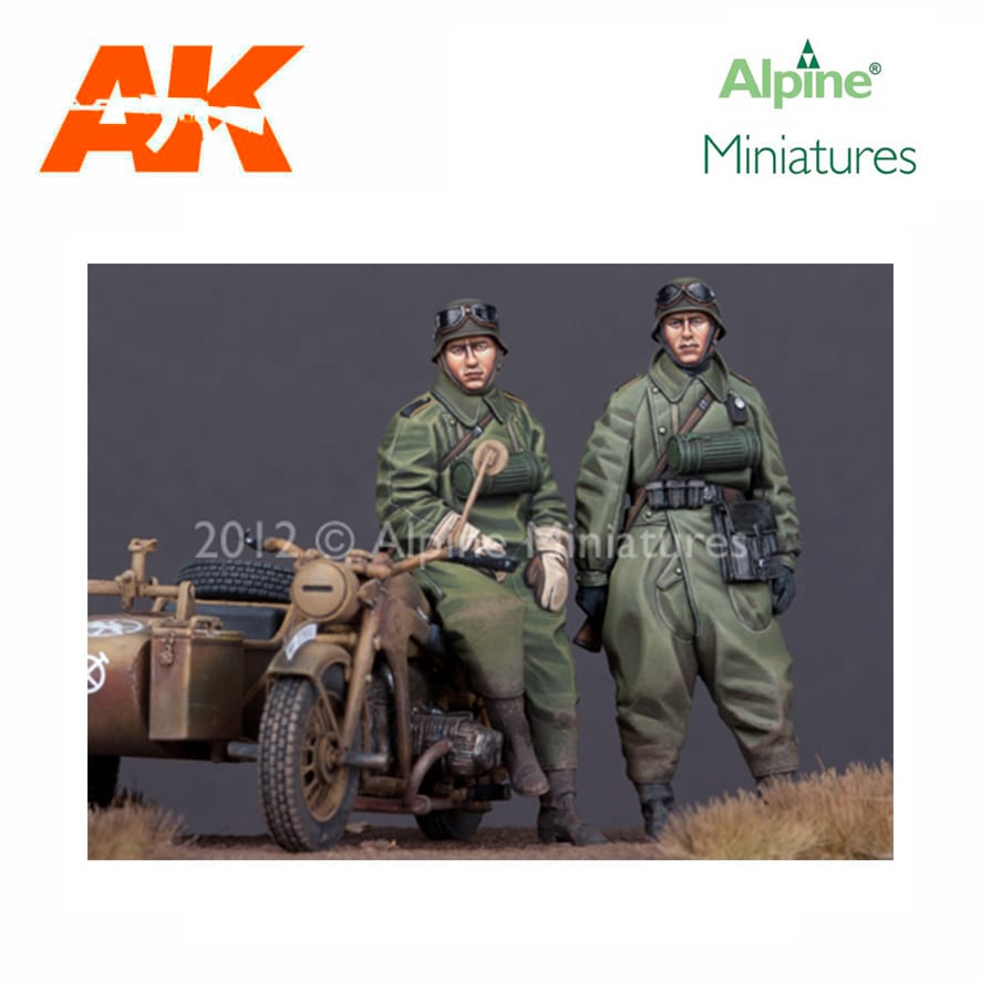 Alpine Miniatures – German Motorcyclist Set (2 figs) 1/35