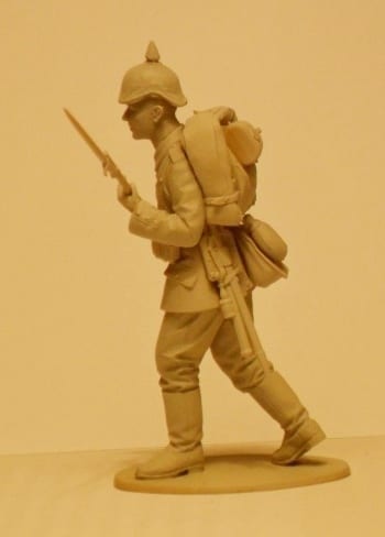 , 1:35 Plastic Model Kit ICM 1914 4 Figures German Infantry 