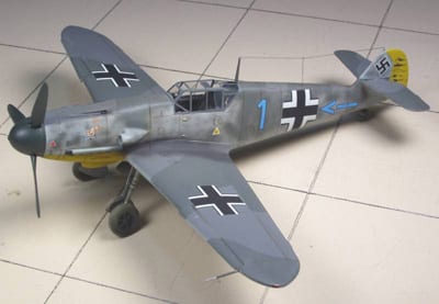 ICM 48104-1/48 German Fighter-bomber BF 109F-4/B WWI plastic model scale model 