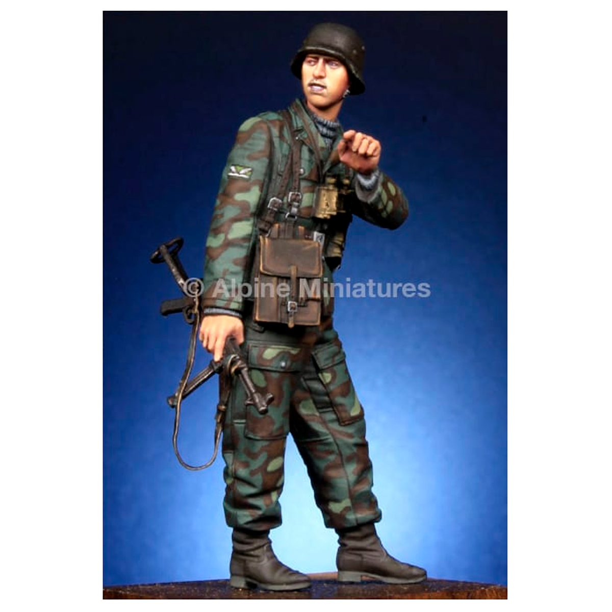 WSS Grenadier Officer «HJ 1/35