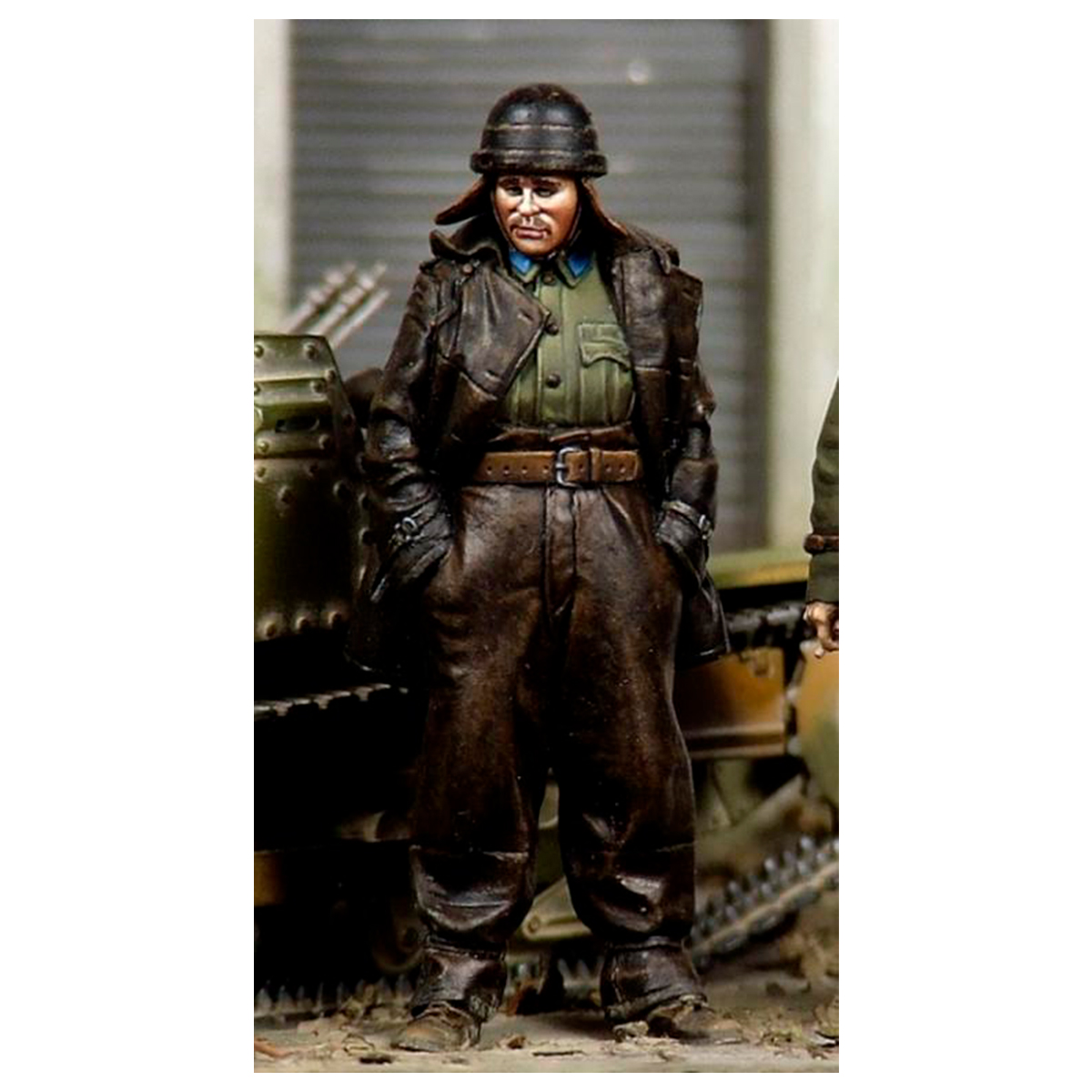 Hungarian panzer crewman #1 1/35