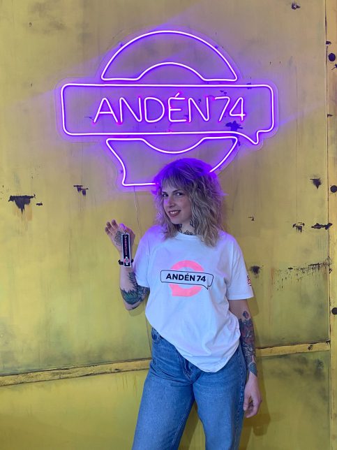 ANDEN74-Tshirt_model2