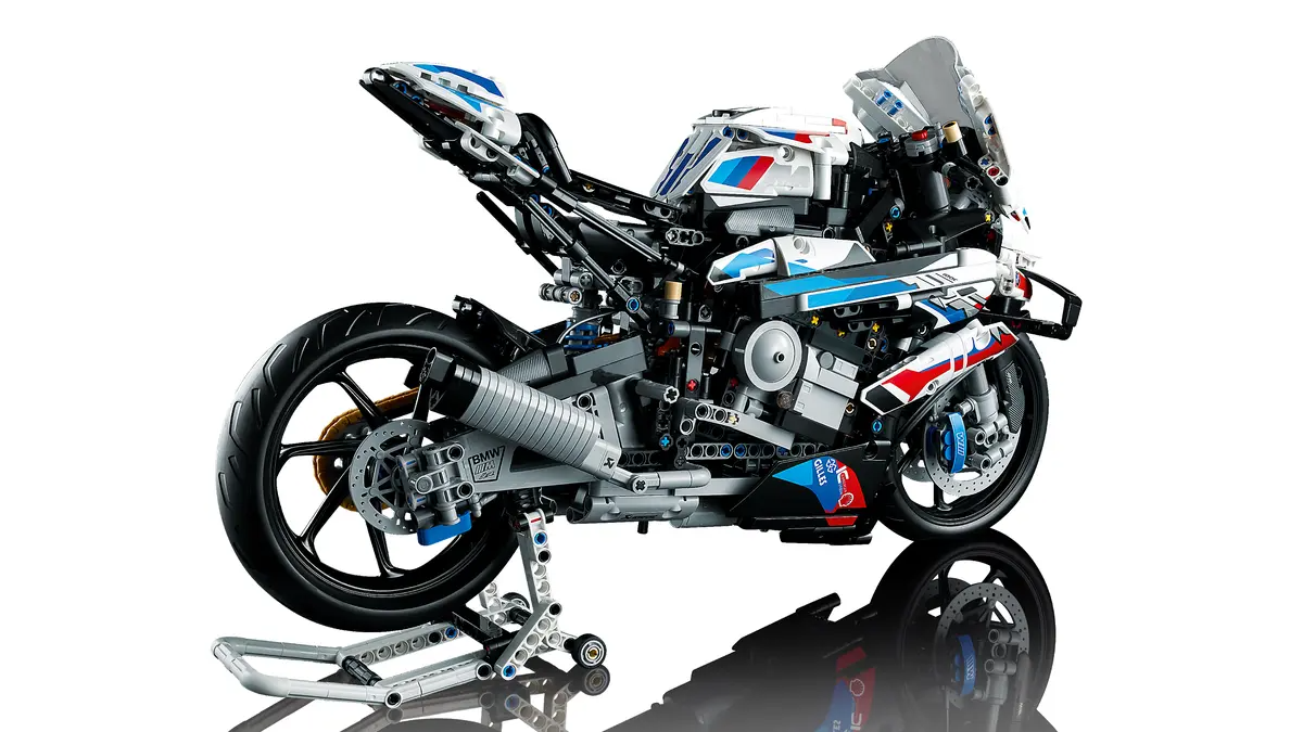 Buy LEGO® BMW M 1000 RR online for224,99€