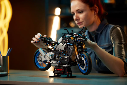 LEGO42159_details (2)