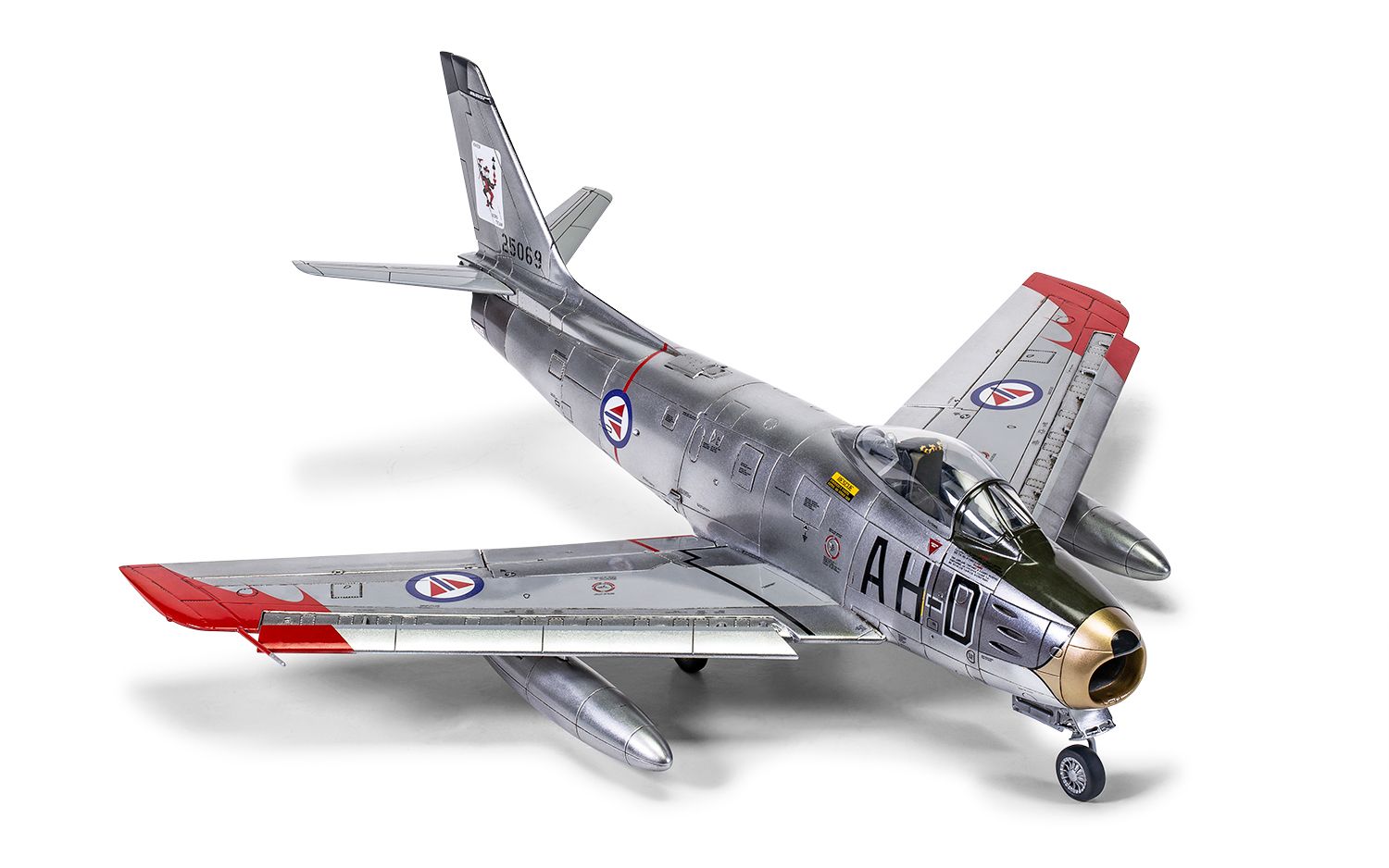 Buy North American F-86F-40 Sabre 1/48 online for 42,95€ | AK 