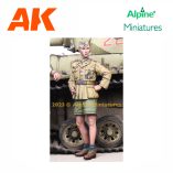 AL35310 German DAK Panzer Officer 1/35