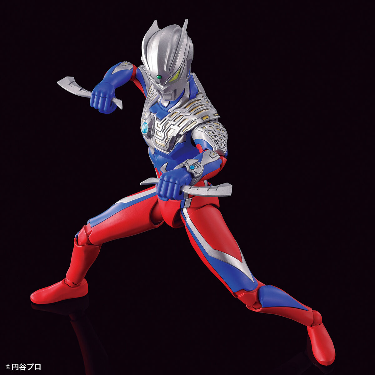 Ultraman figurine deals