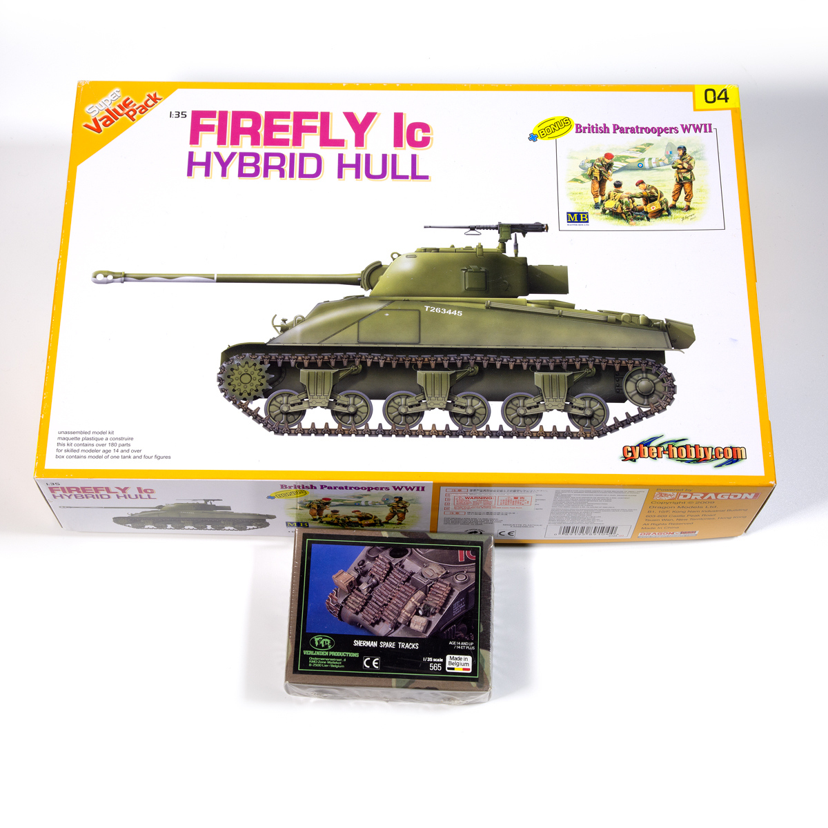 PACK VINTAGE DRAGON Sherman Firefly Ic Hybrid Hull 1/35 with Verlinden Sherman Spare Tracks