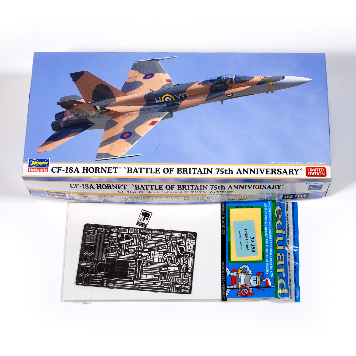 PACK VINTAGE HASEGAWA CF-18A Hornet `Battle of Britain 75th Anniversary´ 1/72 with Eduard photoetch details