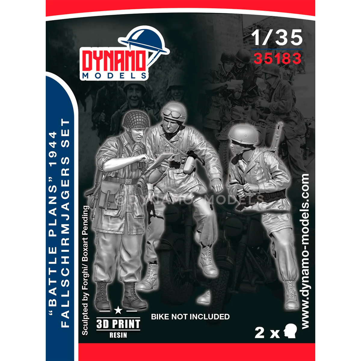 1/35 Fallschirmjagers Checking the Map – Normandy 1944